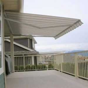 RETRACTABLE AWNINGS
